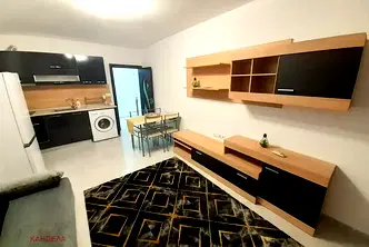 Едностаен апартамент в Център, кв. Съдийски с тераса