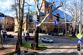 Двустаен апартамент в Център Пловдив до МОЛ Марково тепе