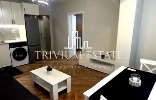 Двустаен апартамент в Център Пловдив с тераса