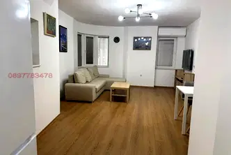 Двустаен апартамент в Център, Пловдив с тераса