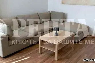 Двустаен апартамент с тераса в Центъра на Пловдив