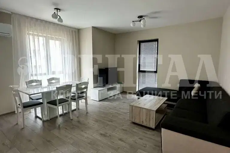 3-bedroom apartment in Plovdiv, Centyr