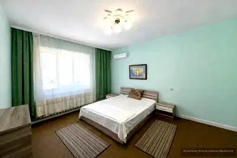 Тристаен апартамент в Център, Пловдив с паркомясто