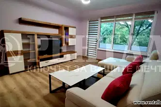 3-стаен апартамент с две спални в Център, Пловдив