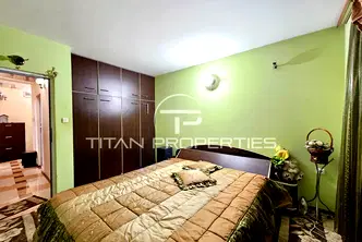 Тристаен апартамент с две тераси в Център, Пловдив