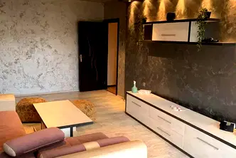 Тристаен апартамент с тераса в Център, Пловдив
