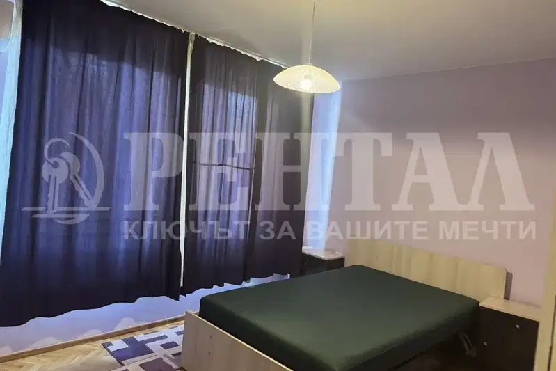 3-bedroom apartment in Plovdiv, Centyr