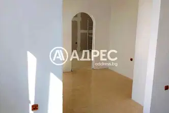 Тристаен апартамент с гледка в Филипово, Пловдив