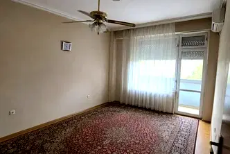 Двустаен апартамент в Гагарин, Пловдив с тераса
