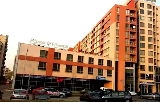 Тристаен апартамент с тераса в Гагарин, Пловдив