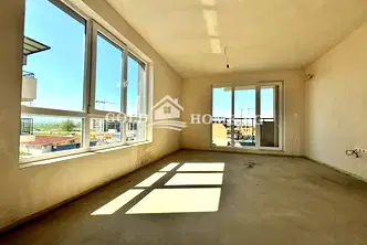Двустаен апартамент с тераса в Христо Смирненски, Пловдив
