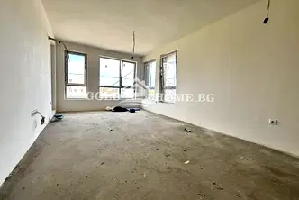 Двустаен апартамент с тераса в Христо Смирненски, Пловдив