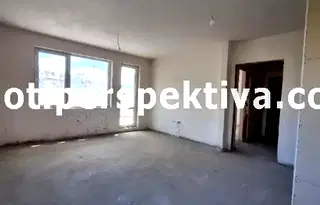 Двустаен апартамент с тераса в Христо Смирненски, Пловдив