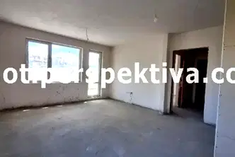 Двустаен апартамент с тераса в Христо Смирненски, Пловдив