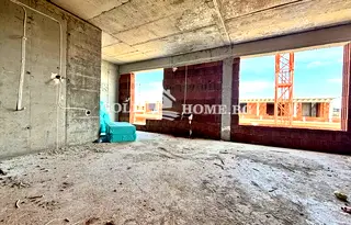 Тристаен апартамент с голяма тераса в Христо Смирненски, Пловдив