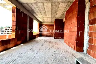 Тристаен апартамент с голяма тераса в Христо Смирненски, Пловдив