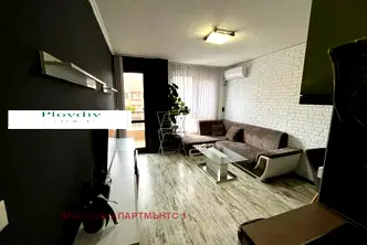 Двустаен апартамент с паркомясто в Христо Смирненски, Пловдив