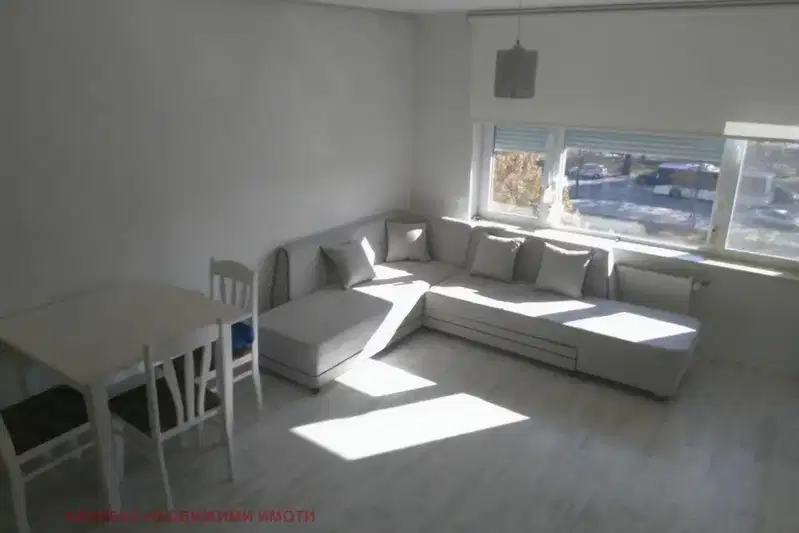 Two-room apartment with south aspect in Hristo Smirnenski, Plovdiv