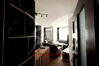 Тристаен апартамент с тераса в Христо Смирненски, Пловдив