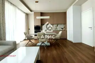 Тристаен апартамент в Христо Смирненски, Пловдив с контрол на достъпа