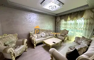 Двустаен апартамент в Изгрев, Пловдив с тераса