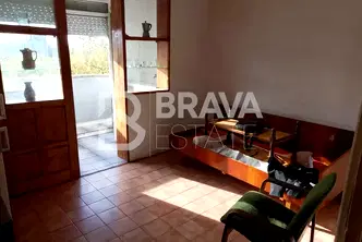 Двустаен апартамент с голяма тераса в Изгрев, Пловдив