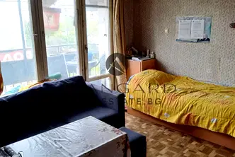 Тристаен апартамент с две тераси в Изгрев, Пловдив