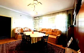 Тристаен апартамент с балкон в Каменица 1, Пловдив