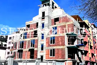 Двустаен мезонет в Каменица 1, Пловдив с балкони