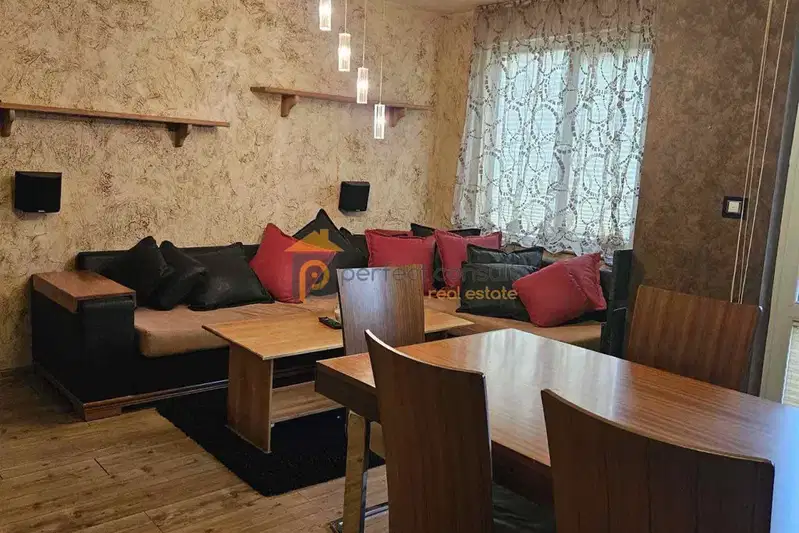 3-bedroom apartment in Plovdiv, Kamenica 1