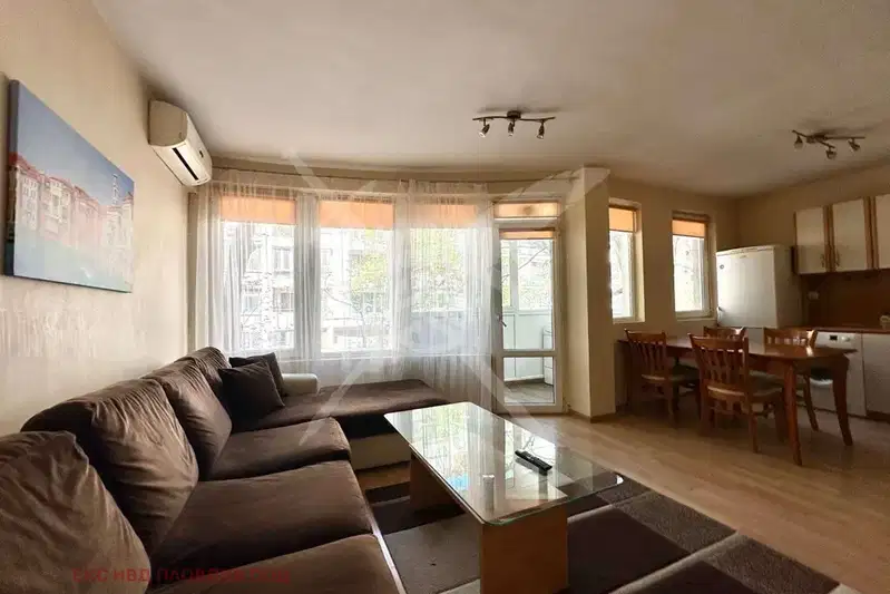 3-bedroom apartment in Plovdiv, Kamenica 1