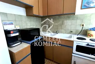 Едностаен апартамент в Каменица 2 с тераса и гледка