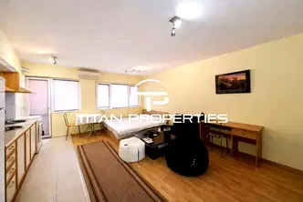 Едностаен апартамент в Кършияка, Пловдив с тераса