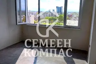 2-стаен апартамент с панорамна гледка в Кършияка, Пловдив