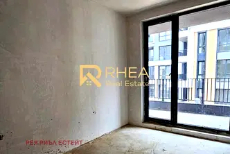 Двустаен апартамент с тераса в Кършияка, Пловдив