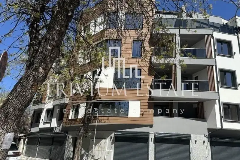 Двустаен апартамент в Кършияка с южно изложение в Пловдив
