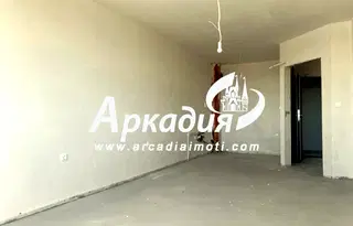 Двустаен апартамент в Кършияка с тераса, Пловдив