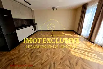 Двустаен апартамент 82 кв.м в Кършияка с тераса