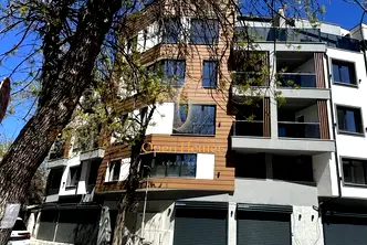 Двустаен апартамент с тераса в Кършияка, Пловдив