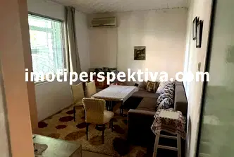 Двустаен апартамент с голяма тераса в Кършияка, Пловдив