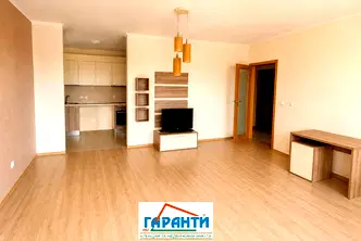 Двустаен апартамент с тераса в Кършияка, Пловдив