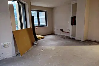 Тристаен апартамент с две тераси в Кършияка, Пловдив
