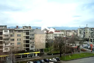 Тристаен апартамент в Пловдив, Кършияка