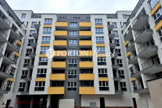 Тристаен апартамент в Пловдив, Кършияка