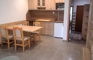 Двустаен апартамент в Кършияка, Пловдив, на втори етаж