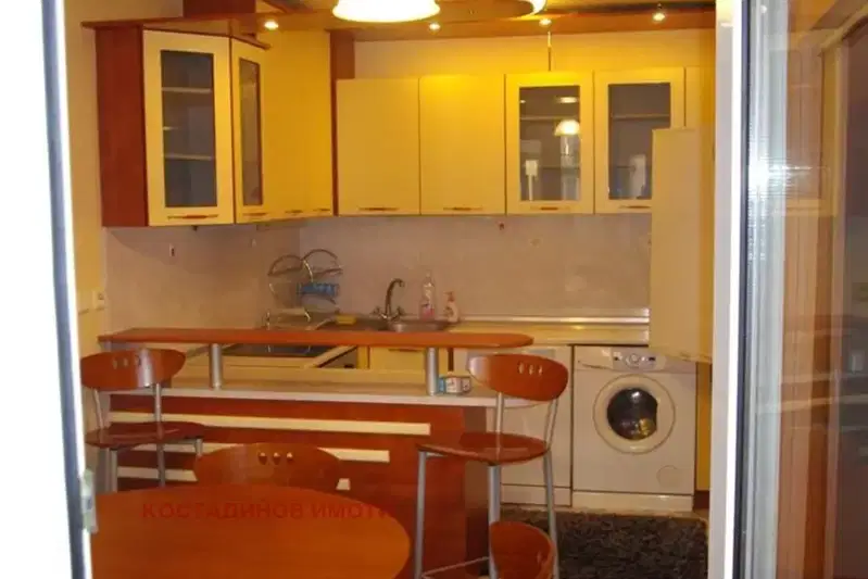 3-bedroom apartment in Plovdiv, Kyrshiyaka