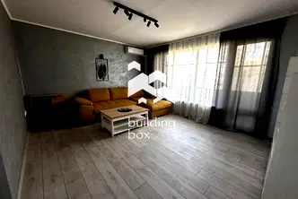 Тристаен апартамент с тераса в Кършияка, Пловдив