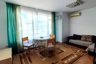 Тристаен апартамент с тераса в Кършияка, Пловдив