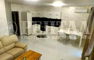 Тристаен апартамент с две тераси в Кършияка, Пловдив