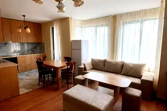 Тристаен апартамент в Кършияка, Пловдив с луксозен ремонт